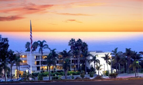 The Cliffs Hotel And Spa Pismo Beach Exterior photo